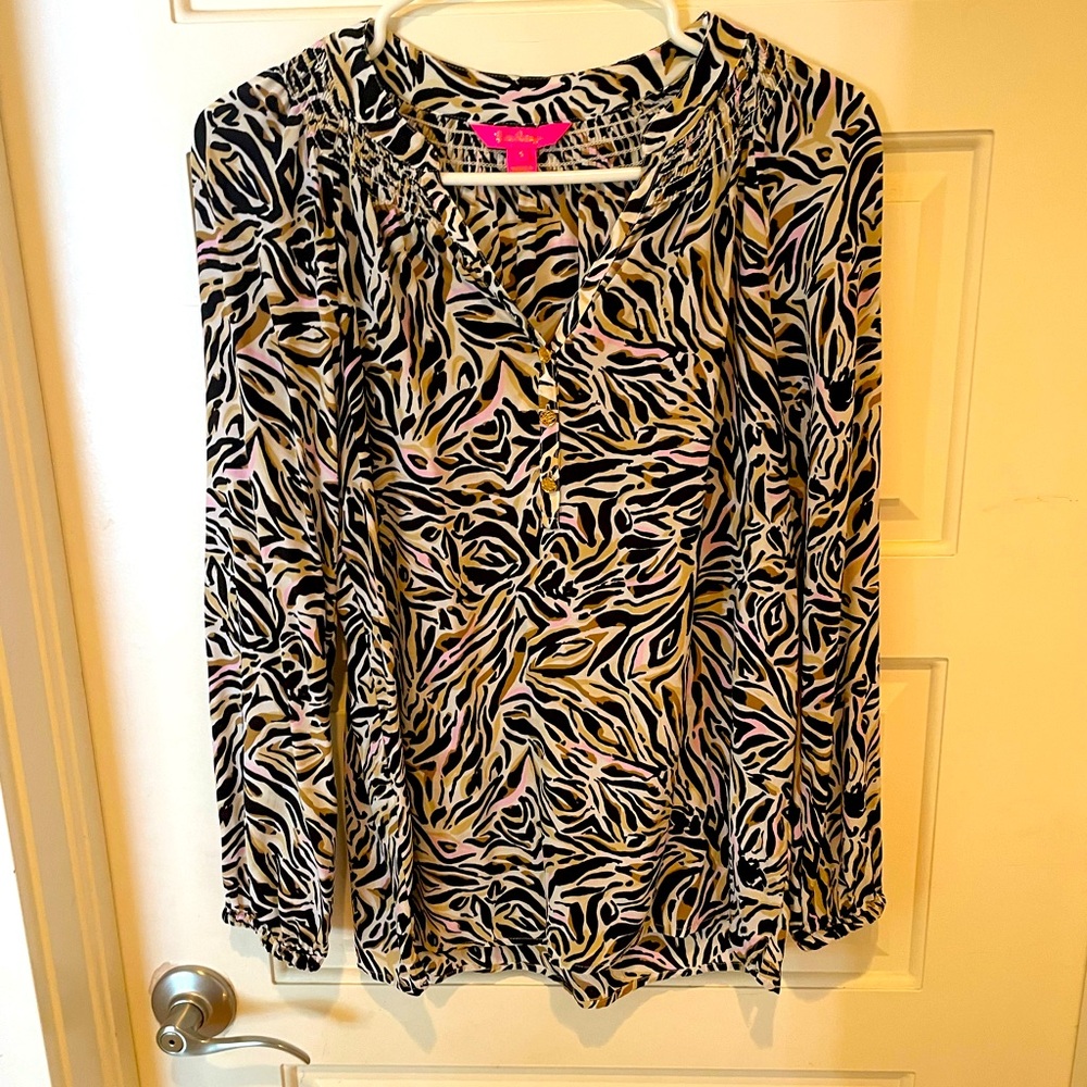 Gently used Lilly Pulitzer top